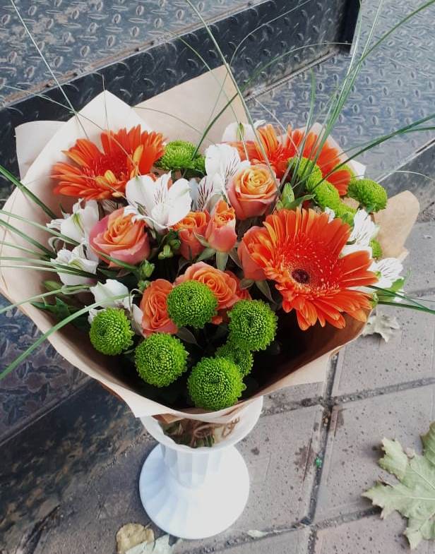Букет цветов из: Герберы, Хризантемы, Альстромерии и Розы в Петровском
