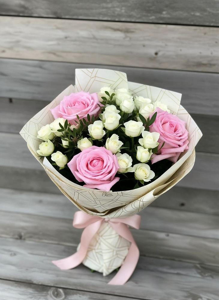 Букет цветов из: Розы в Петровском