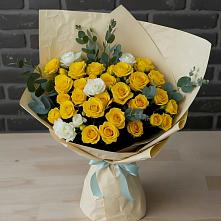 Букет цветов из:  Розы в Петровском