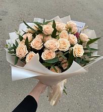 Букет Кремовые розы Латте в Петровском