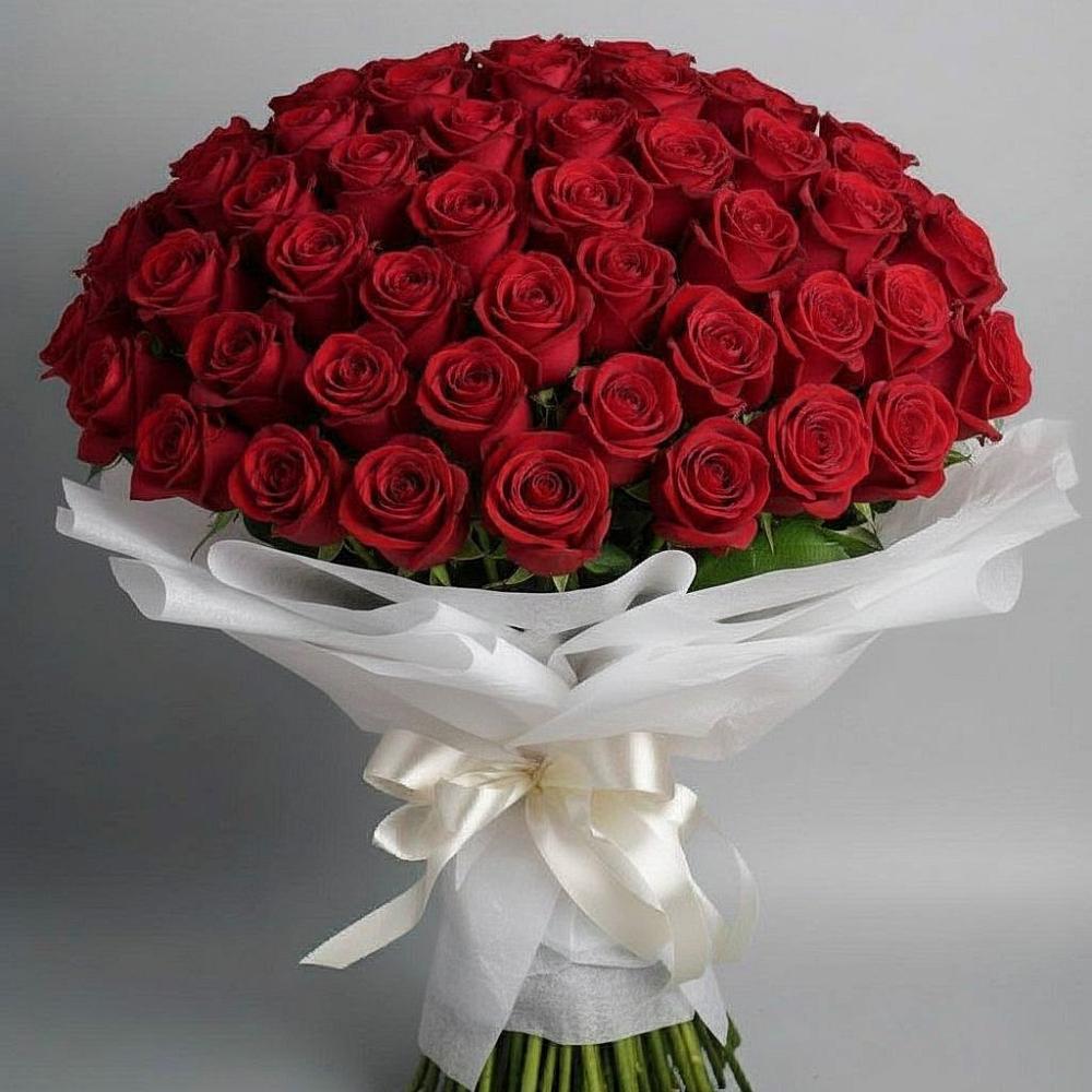 Букет 101 Красная роза Блэк Мэджик в Петровском