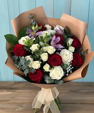 Букет цветов из:  Розы и Альстромерии в Петровском