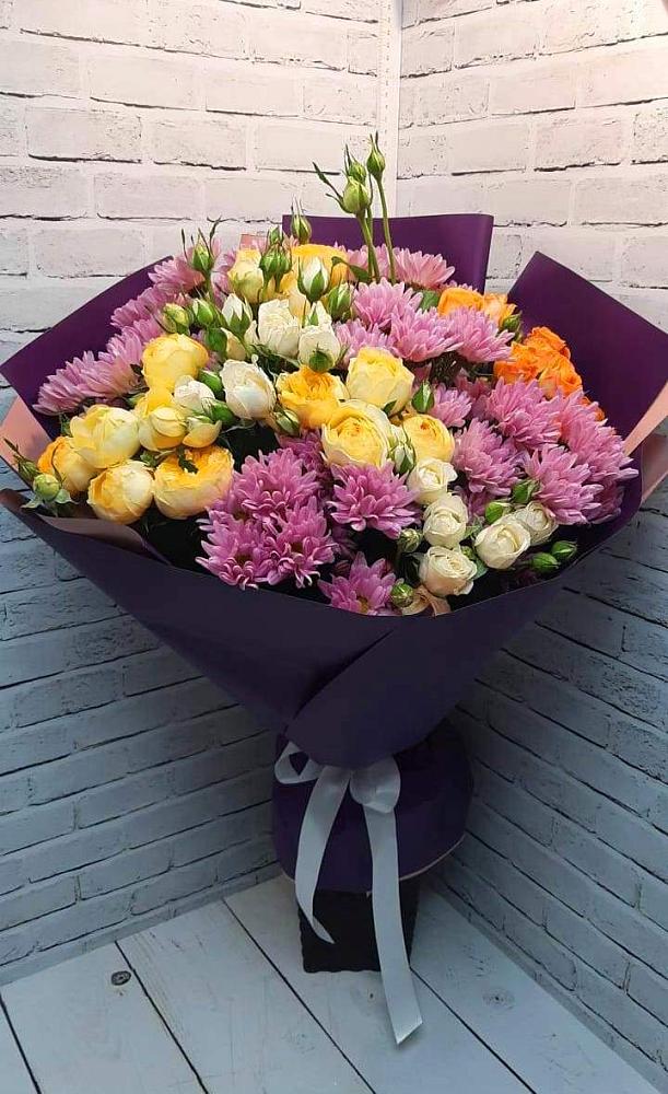 Букет цветов из: Хризантемы и Розы в Петровском