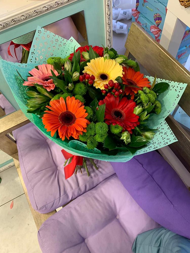 Букет цветов из: Герберы, Хризантемы и Альстромерии в Петровском