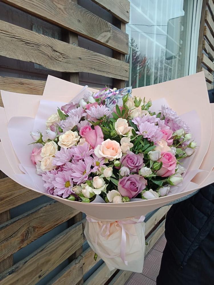 Букет цветов из: Розы и Хризантемы в Петровском