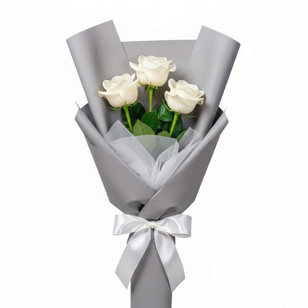 Букет 3 белые розы в Петровском