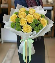 Букет цветов из:  Хризантемы и Розы в Петровском