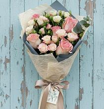 Букет цветов из:  Розы #REPLACE_PRED# Петровском
