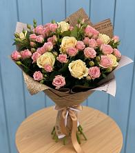 Букет цветов из:  Розы в Петровском