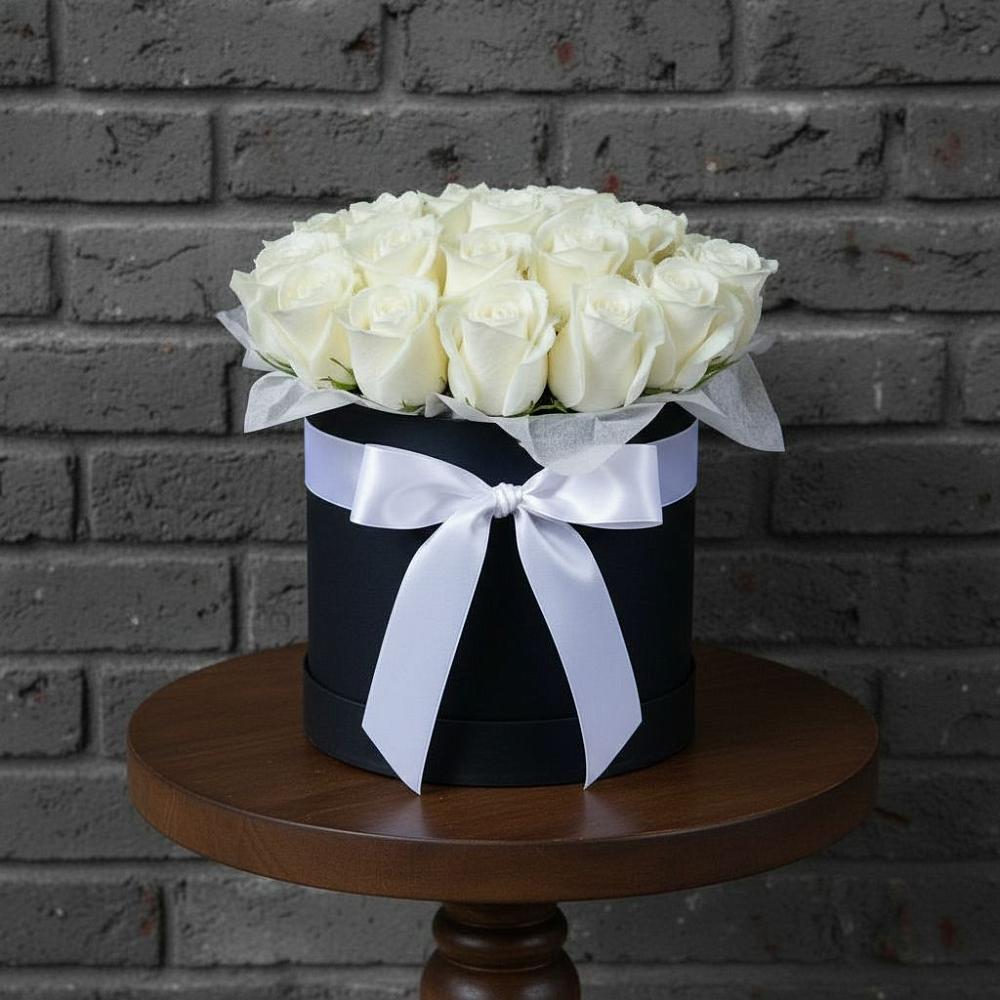 Цветочная композиция из Розы в шляпной коробке в Петровском