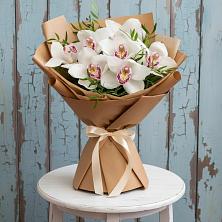 Букет цветов из:  Орхидеи и Розы в Петровском