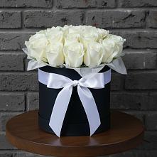 Цветочная композиция из Розы в шляпной коробке в Петровском